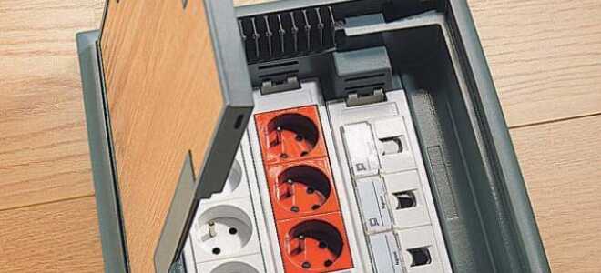 Установка розетки в полу: этапы монтажа + фото