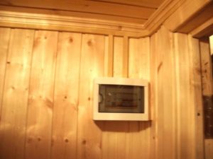 Короб для электропроводки из дерева
